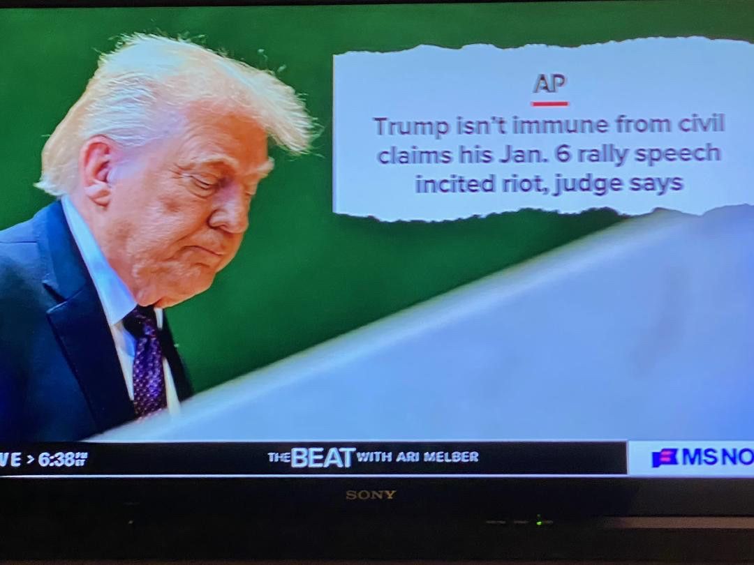 Each day this idiot destroys America exponentially at incompressible rates.…