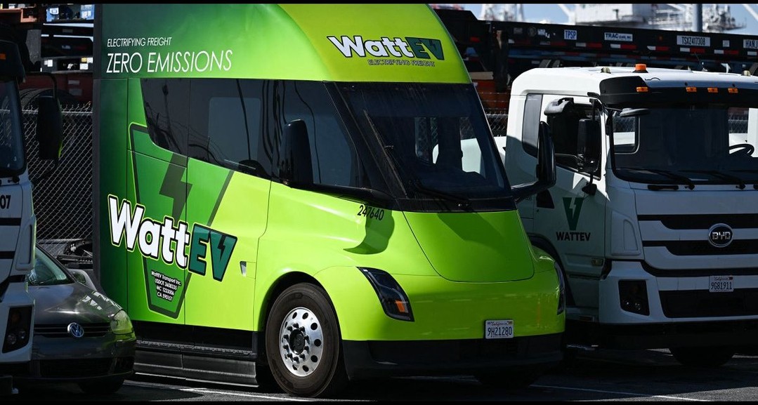 With Tesla Big Rigs Rolling Out, California Can Breathe Easier…