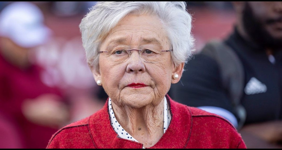 Court Blocks Alabama Voting Map That Would Help Republicans In Midterms…