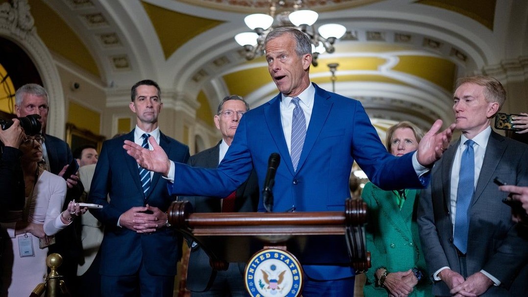 Trump To Meet With Senate Republicans Amid Major Disagreements…