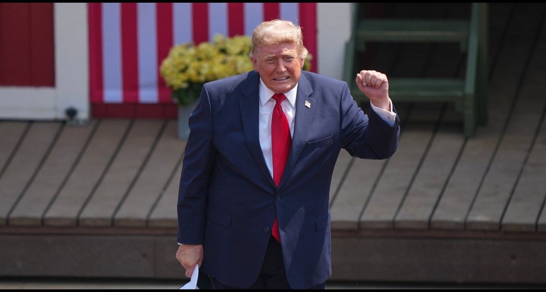 Trump Pardons Former Abramoff Partner, 9 People Convicted Of Violating Vehicle…