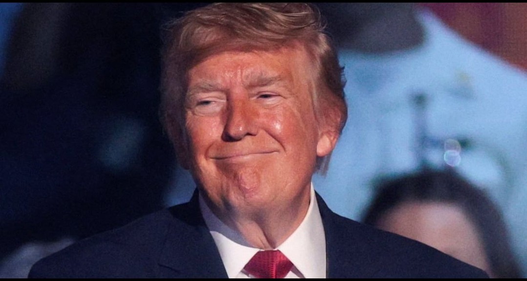 Trump Honors ‘Dear Friend’ Graham With a Tribute to Himself…